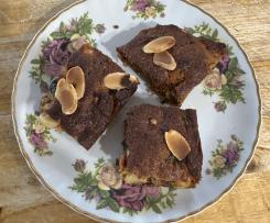 Marians Date and Macadamia Slice (NO cane sugar)