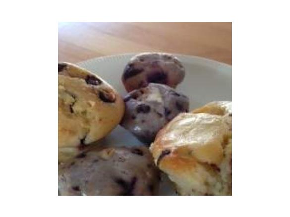 Fruit choc chop muffins