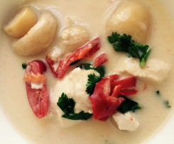 AUTHENTIC THAI TOM KHA GAI (COCONUT CHICKEN SOUP)