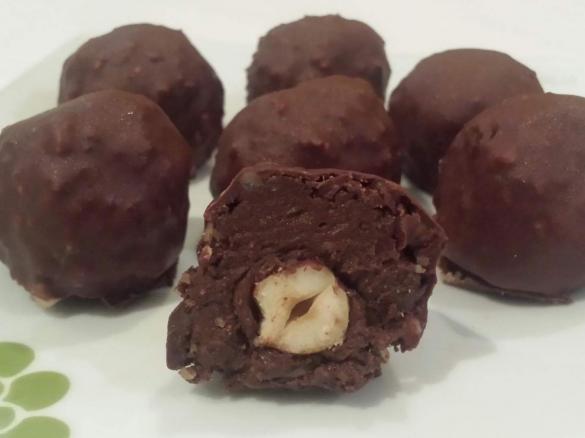Healthy Ferrero Rochers (Protein balls)
