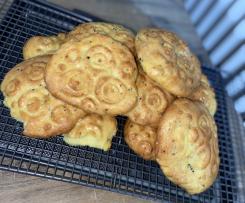 Kaak bkhamis (Thursday bread)