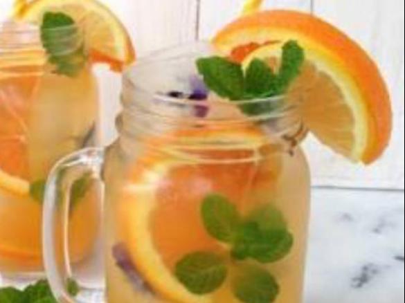 Orange and ginger lemonade