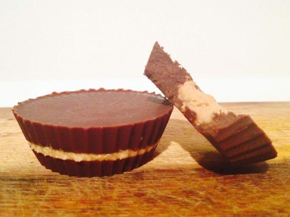 Raw Chocolate Peanut Butter Cups
