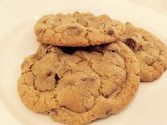 Chocolate Chip Cookies - Soft and Chewy (Mrs Fields style)