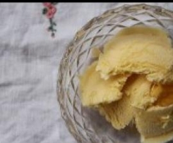 Traditional vanilla icecream