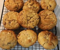 Thick Chocolate Chip Cookies