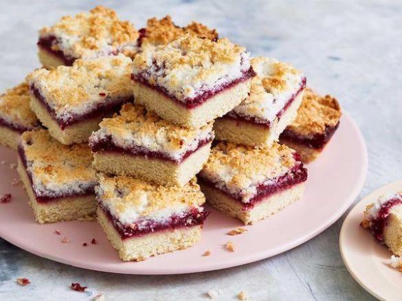 Gluten free Raspberry Slice by Serena