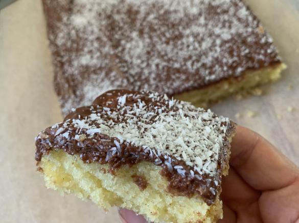 Lamington Slice by The Busy Thermie