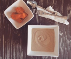 Curried Creamy Cauliflower Soup by www.oatsandoils.com.au 