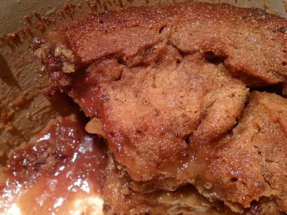 Self saucing sticky date pudding