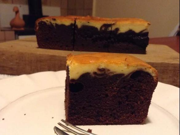 Cheesecake Swirl Chocolate Brownies