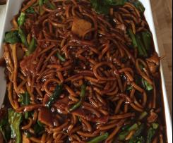 KL Hokkien Mee (Fried Yellow Noodles)
