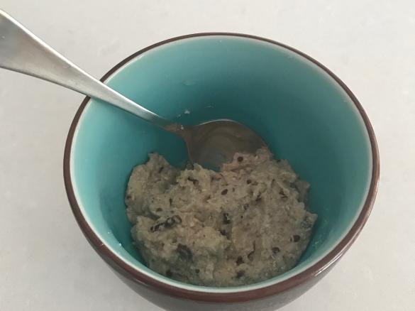 Quinoa Porridge with steamed apple