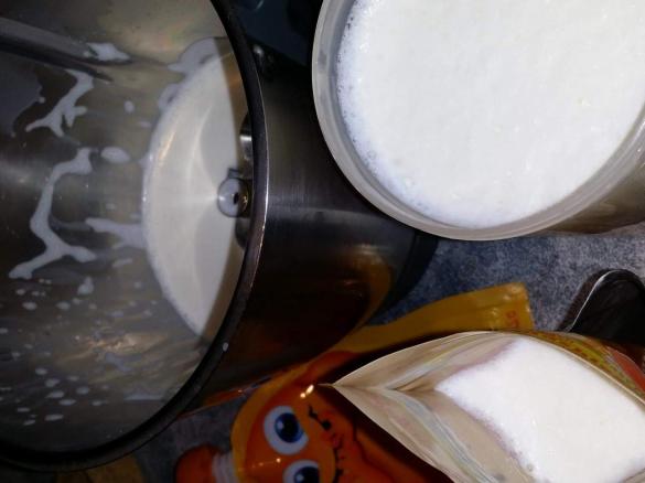 Sweet and Easy Vanilla yoghurt