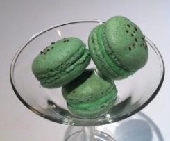 Kiwi Macarons