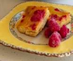 Gooey Lemon Slice with Raspberries