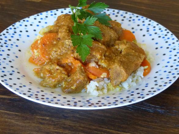 Creamy beef curry with cauliflower rice (kid friendly)
