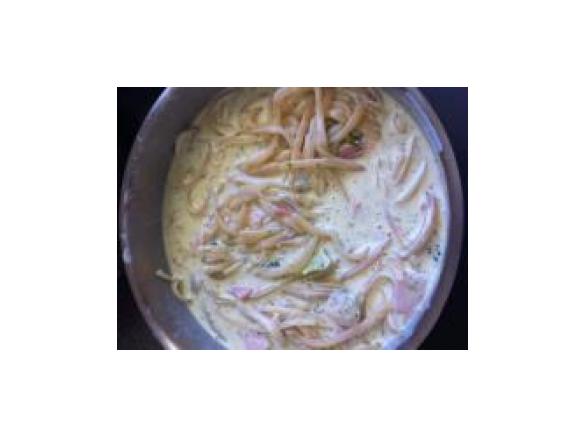 Fettuccine Carbonra with Mushroom and Broccoli