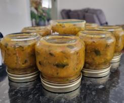 Lee's Zuccini Pickles