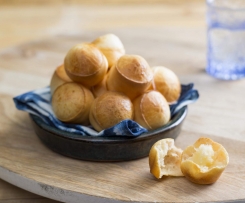 Brazilian cheese puffs
