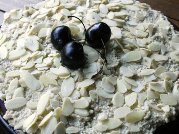 Raw Cherry Cheesecake