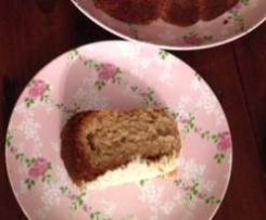 Hummingbird cake with cream cheese frosting