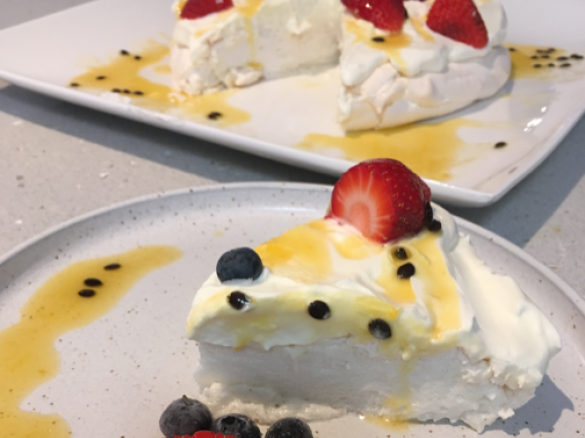 Small Pavlova
