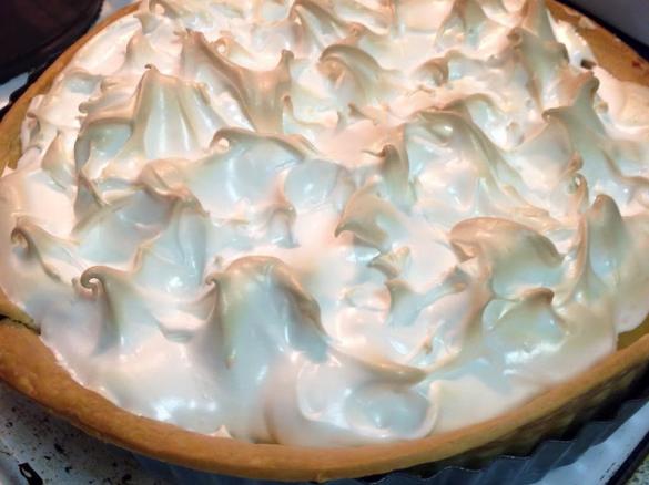 Gluten free lemon meringue pie