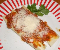 Meat Cannelloni with Tomato and Vegetable Sauce