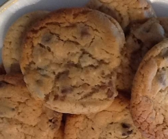 Soft and crunchy Choc chip cookies