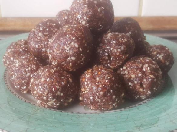 Choc Raspberry Protein Balls