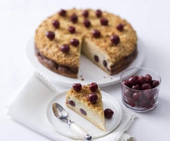 Baked cherry crumble cheesecake