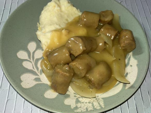 Sausages in Onion Gravy
