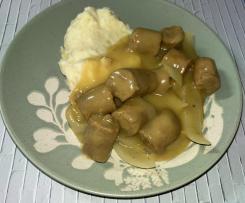 Sausages in Onion Gravy