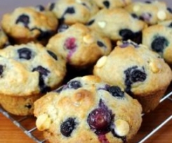 Blueberry and White Chocolate Muffins . . . HOWEZAT!