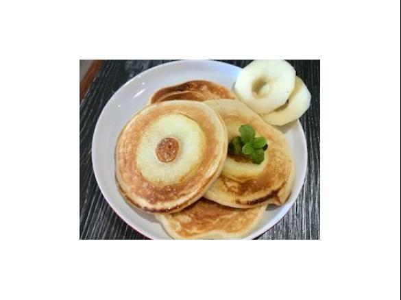 Apple slice Yoghurt pancakes