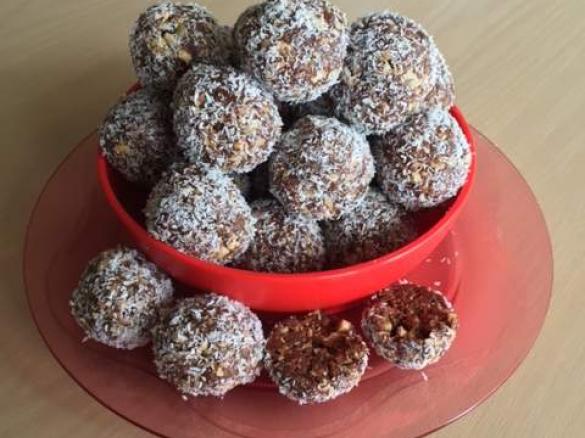 Amazeballs Protein Balls (Kid friendly)