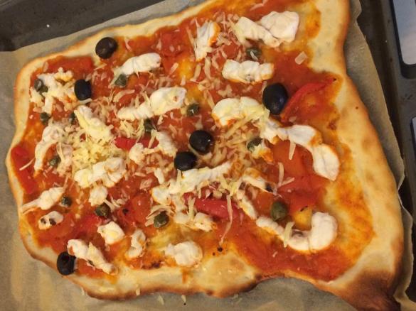 Rich Puttanesca Sauce Fish Pizza