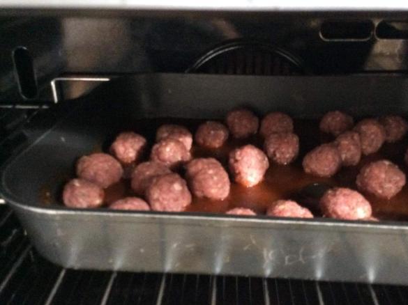 Chinese Style Sticky Meatballs