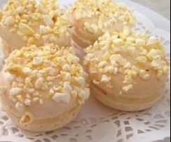 Buttered Popcorn Macarons