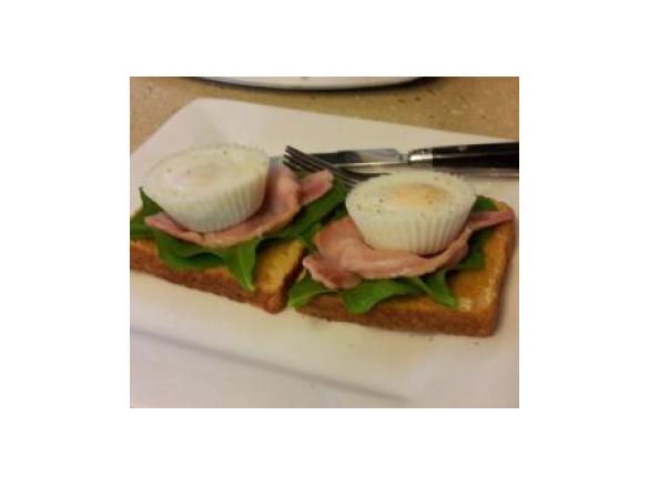 Steamed bacon and poached eggs