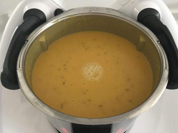 Roasted apple and pumpkin soup