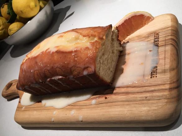 Glazed grapefruit and sour cream cake