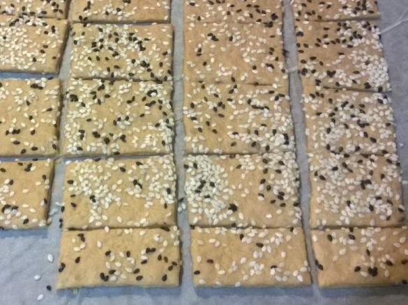 Soaked Spelt Crackers