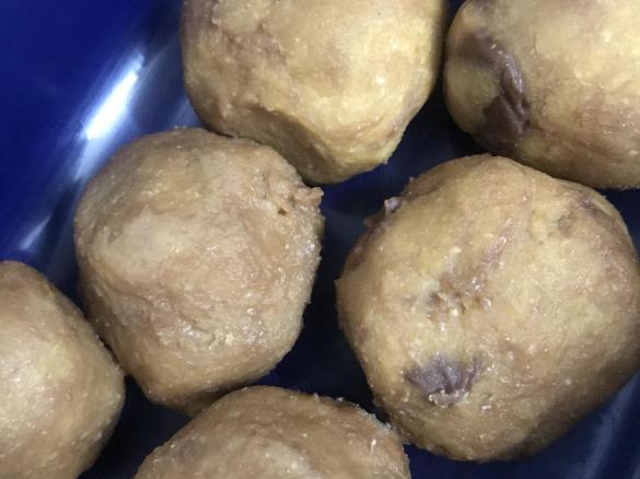 Chickpea chocolate bites