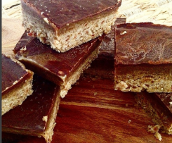 Raw Sticky Caramel Slice
