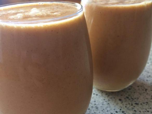 Mango, Apple, Chia and Chilli smoothie