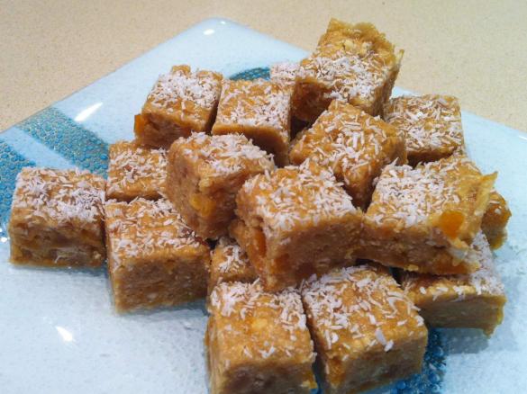No-Bake Apricot Fudge Slice