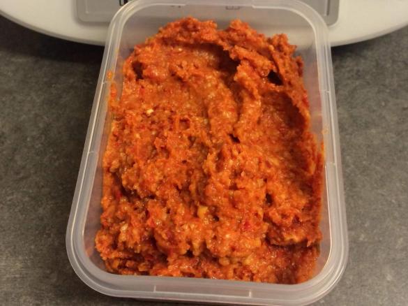 Chunky cashew, Parmesan and sweet chilli dip