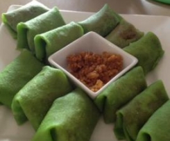 Dadar (Coconut pandan pancake)